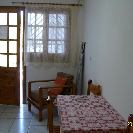 Lakis Apartments أخارافي المظهر الخارجي الصورة